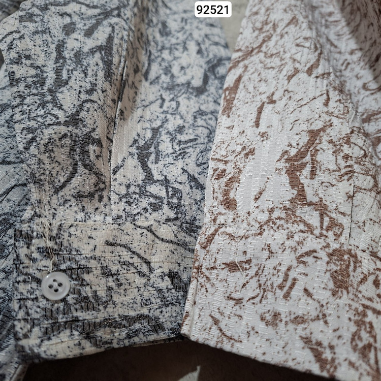 مانتو طرح گازوئیلی جنس نخ گرافیتی خنک سایز بزرگ از ۴۸تا ۵۸ موجوده